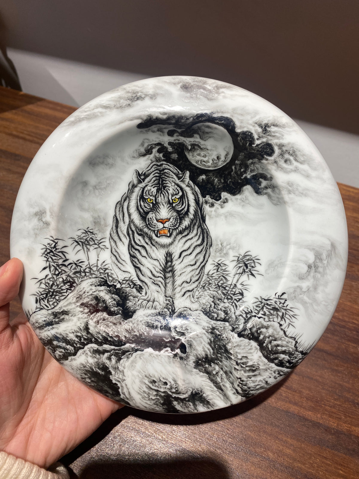 Luxury Handcrafted Porcelain Cigar Ashtray