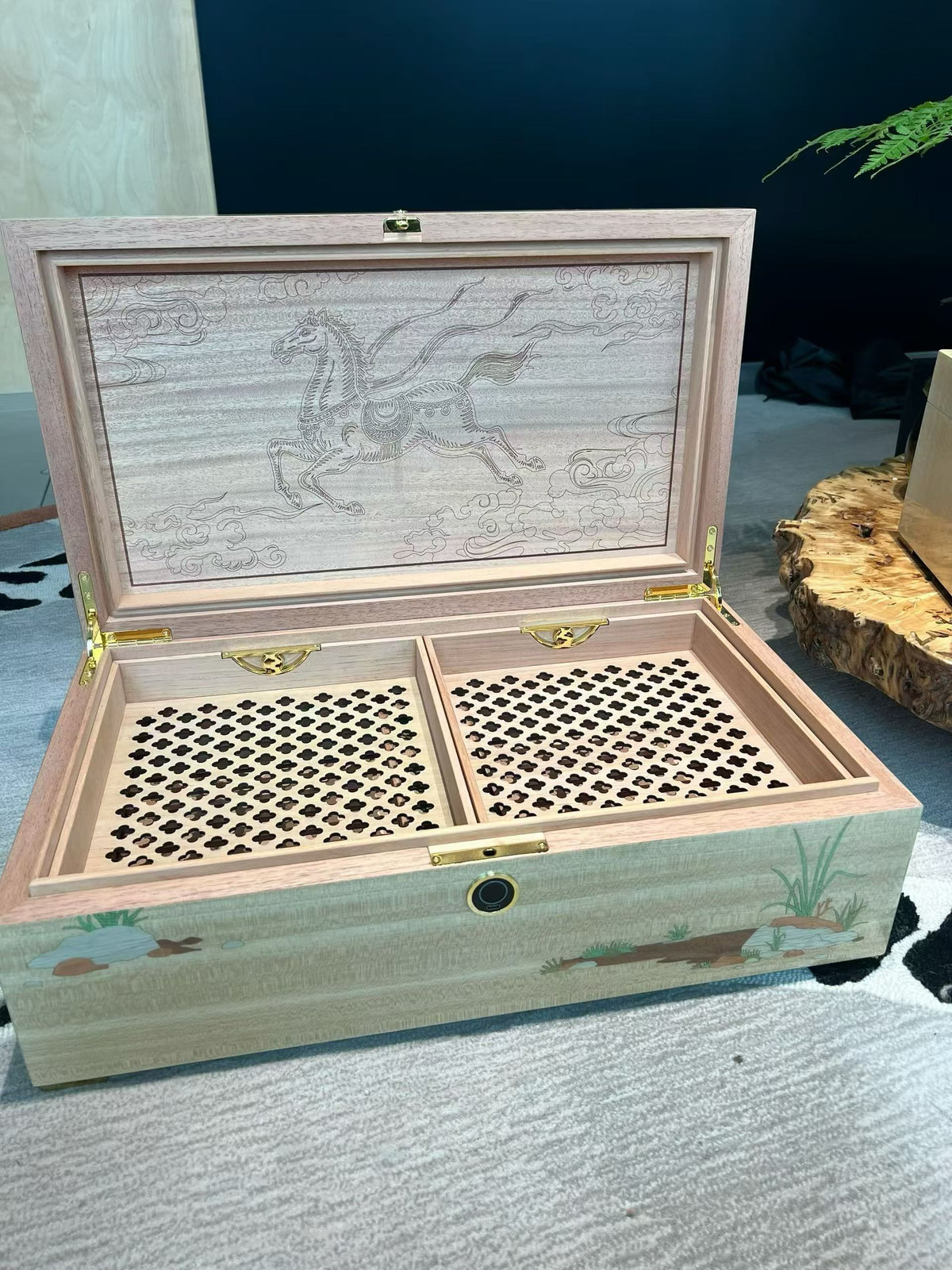 Handcrafted Wood Inlay Cigar Humidor | Twin Horses Desert Design | Spanish Cedar Lined with Hygrometer